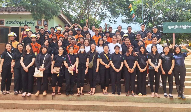 Group photo feature